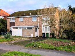19, Spring Grove Crescent, Kidderminster DY11 7JB