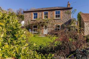 Rose Cottage, Quayside, Chepstow NP16 7NQ