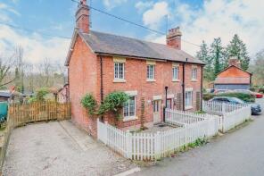 2, Aqueduct Cottages, Aqueduct Cottages Towpath, Wrexham LL14 5DA