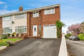 1 Rose House, County Road, Mold CH7 4RF