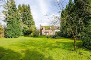 2, Dunclent Lane, Kidderminster DY10 4AT