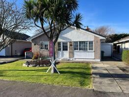 18, Ffordd Caradoc, Four Mile Bridge, Holyhead LL65 2SX