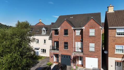 Aneurin Bevan Drive, Pentre'R Eglwys, Pontypridd, Rhondda Cynon Taf