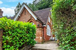 3, The Hollybush, Holmbury Hill Road, Dorking RH5 6BH