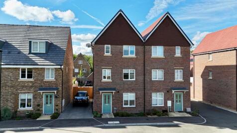 Infirmary Court, Arborfield, RG2