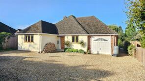 Raemar, Little Lane, Upper Bucklebury, Reading RG7 6QX