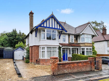 West Wycombe Road - Edwardian Charm