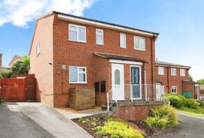 5, Lawrence Close, Salisbury SP4 7RP