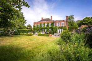 Russell House, Village Street, Bentworth, Alton GU34 5RB