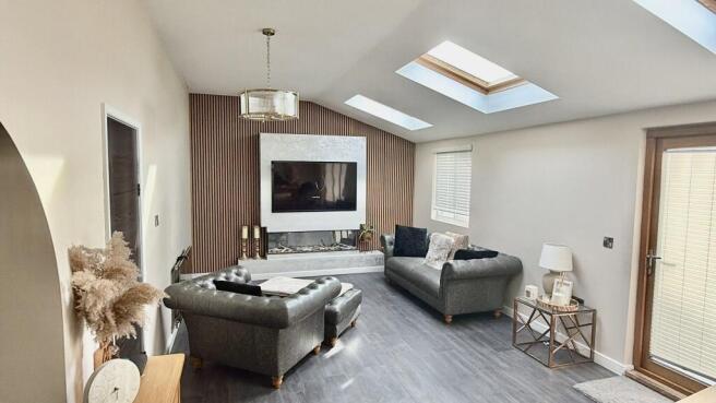 LIVING ROOM 1