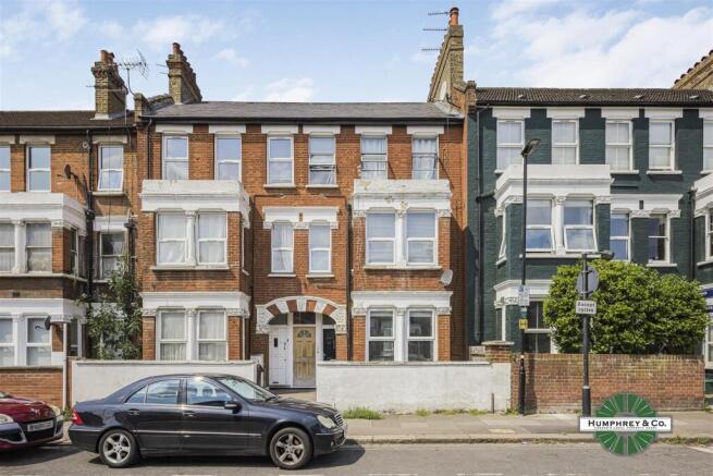 Flat 2 17 Mount Pleasant Road -013.jpg