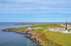 Flat 5, Glanavon Court, Coronation Drive, Cardigan SA43 1PP