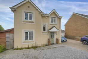 17, Llwyn Teg, Fforestfach, Swansea SA5 4NF