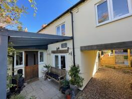 Wharf Cottage, The Wharf, Coombe Hill, Gloucester GL19 4BB