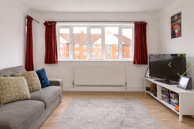 Elmshurst N2 - Living Room