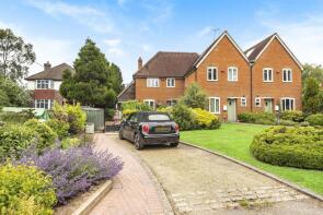 3 The Bark House, Fernbank Close, Dorking RH5 5SP