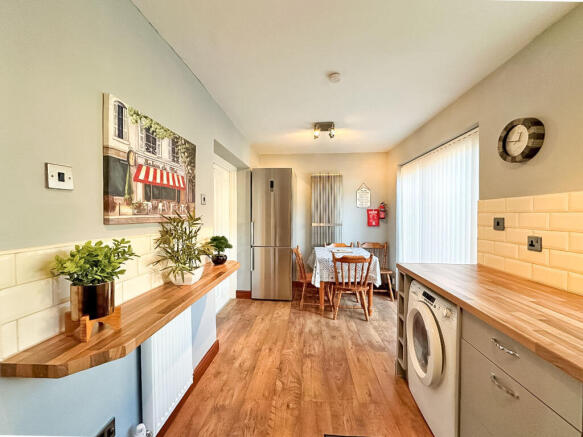 KITCHEN/DINER