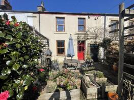 16, Victoria, Lostwithiel PL22 0AX