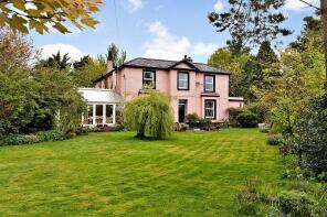 Trewarren, Mount Pleasant Road, Abergavenny NP7 9UT