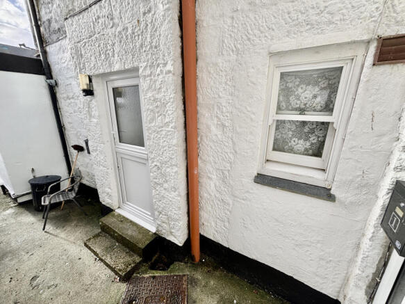 Studio Flat for Sale