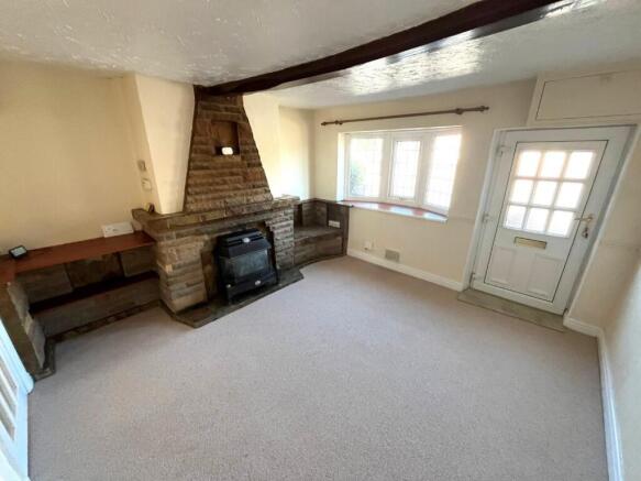 Lounge 2.jpg