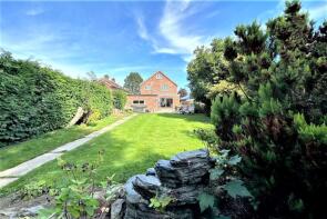 Peggotty, Hall Lane, Lowestoft NR32 5BL