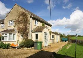 8, Church Fields, Bradford-on-avon BA15 2SB