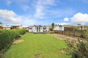 253, Humberston Fitties, Grimsby DN36 4EY