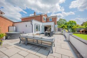 9, West Drive, Fazeley, Tamworth B78 3HR