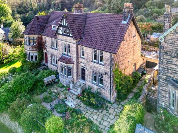 Drone - front of the home and gardens.jpg