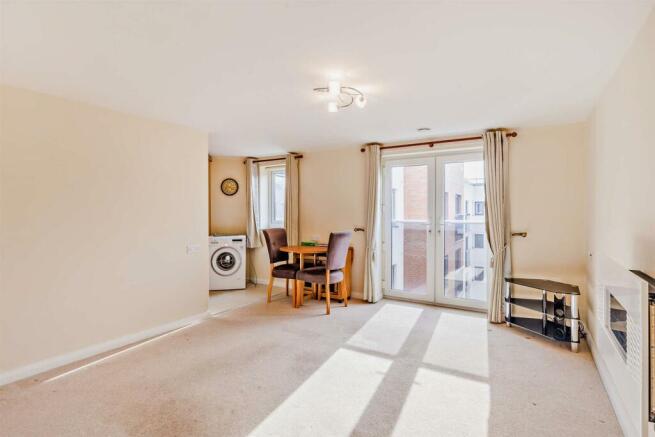 8574477-interior03-800.jpg