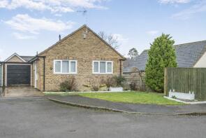 29, Wychwood Close, Carterton OX18 1DL