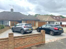 8, Fyfield Close, Brentwood CM13 3NQ