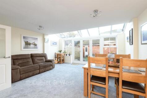 Brookfield Drive, Horley, Surrey