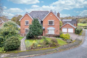 2, Walnut Grove, Caldicot NP26 5UX