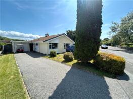 29, Greenfield Avenue, Llangefni LL77 7NU