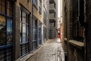 Flat 2, 3, Mills Court, Hackney, London EC2A 3BF
