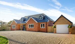 Elmhurst House, Wolverton Road, Wolverton Common RG26 5RY