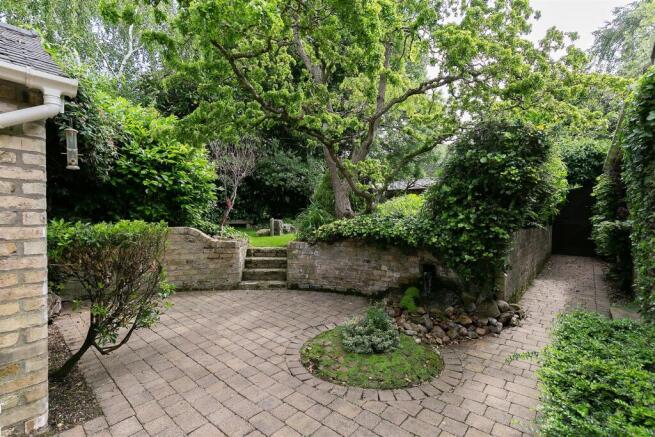 010 - M-Ne-Maela Cottage.jpg