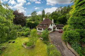 Highlands, The Coombe, Betchworth RH3 7BT
