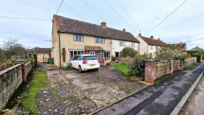 15, Clarkes Leaze, Chippenham SN14 7BT