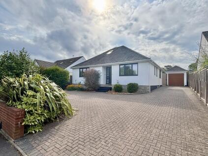 Upton Way, Broadstone