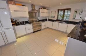 3, Wentvale Court, Wentbridge, Pontefract WF8 3JR