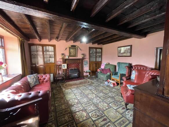 SITTING ROOM