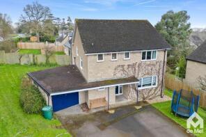 Oaklands, Sunset Lane, Southam, Cheltenham GL52 3NL