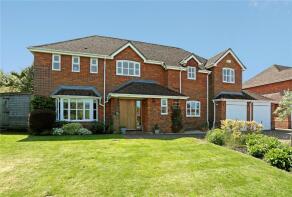 1, Meadow Rise, Marlborough SN8 4ED