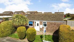 15, Ardens Grove, Northampton NN7 3JJ
