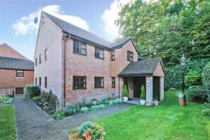 19, Turneys Orchard, Rickmansworth WD3 5SA