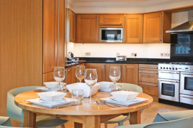 Kitchen diner
