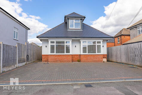 Maclaren Road, Bournemouth, BH9 2UZ